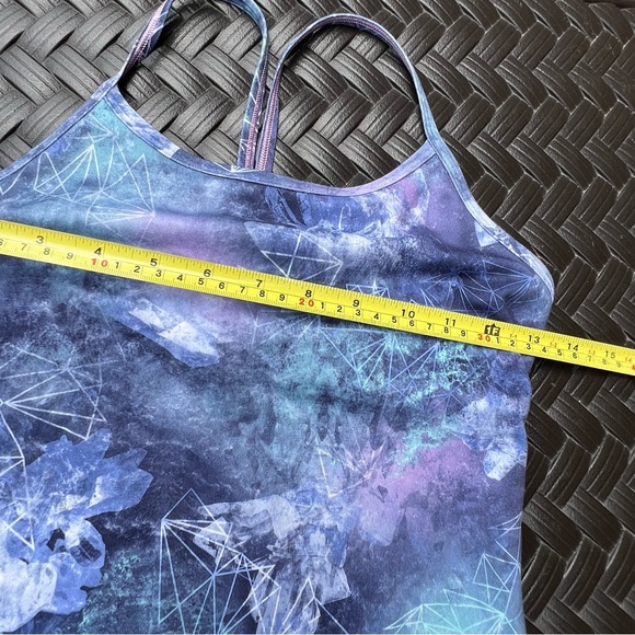 Ivivva by Lululemon Girl's Blue Tie Dye Tank Top Size 12 Activewear - Picture 7 of 8